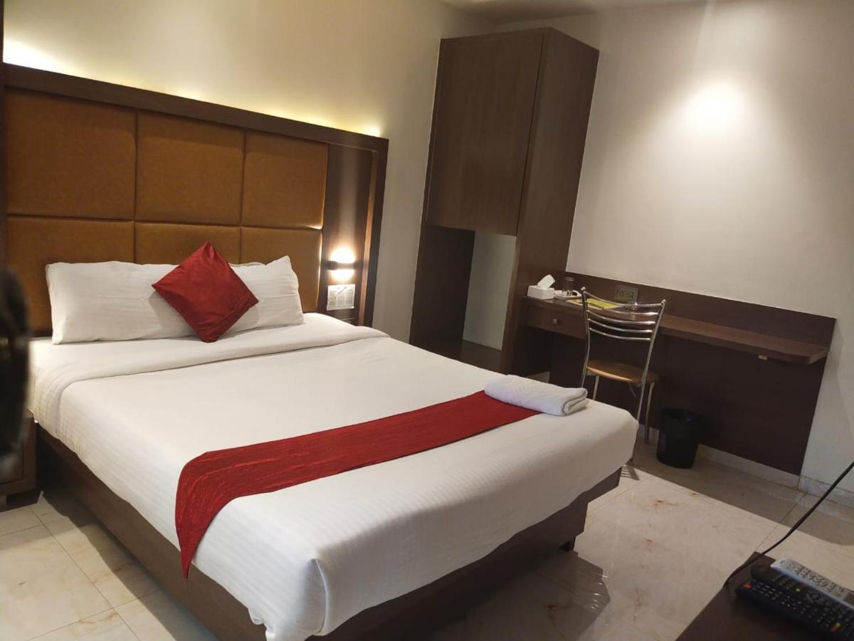 Hotel Monarch Express Near Karnala Sports Academy Panvel,Νάβι Μουμπάι Εξωτερικό φωτογραφία