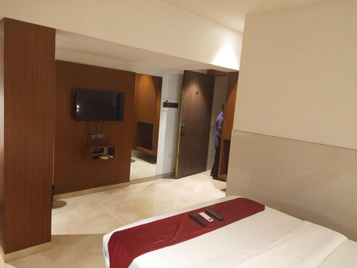 Hotel Monarch Express Near Karnala Sports Academy Panvel,Νάβι Μουμπάι Εξωτερικό φωτογραφία